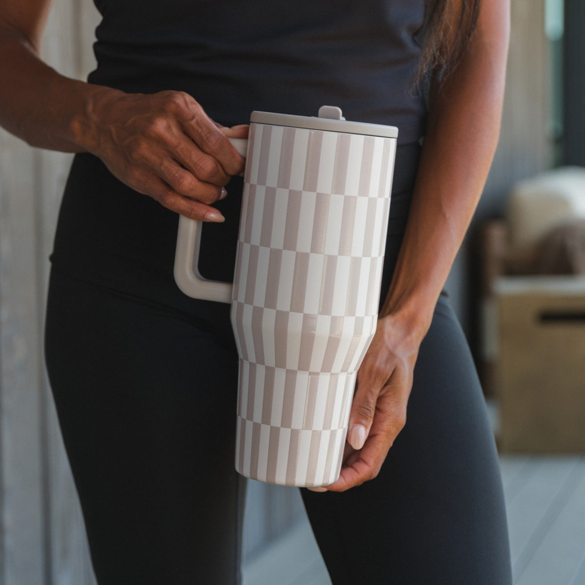 HYDROJUG Quality / HydroJug Traveler 40oz - Latte