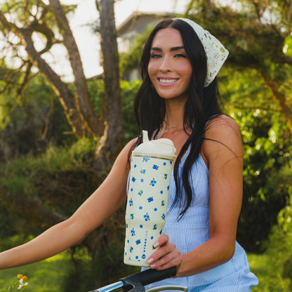 HYDROJUG Trending / HydroJug Ease2o 32oz - Compact Water Bottle with Straw & Chug Spout – Freshly Pick'd