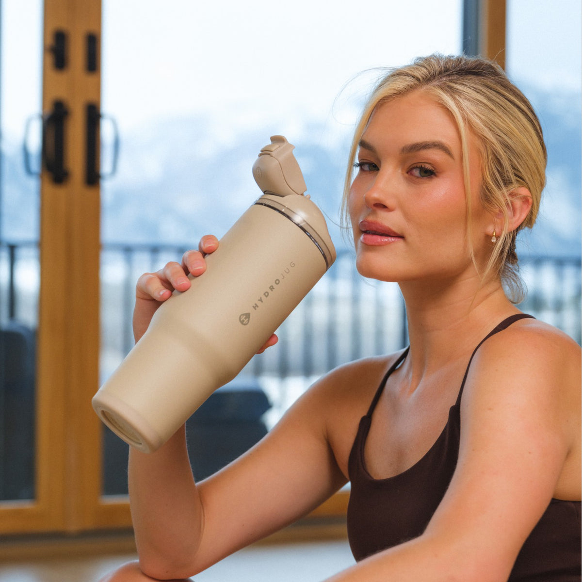 HYDROJUG Great Value / HydroJug Ease2o 40oz - Dual-Function Water Bottle with Straw & Chug Spout – Dune