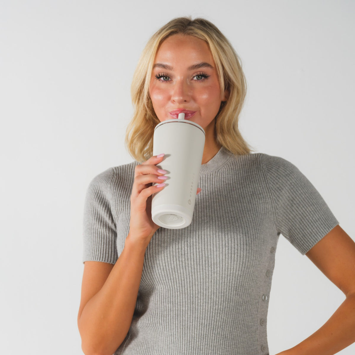 HYDROJUG Latest / HydroJug Everyday Tumbler 20oz - Ceramic-Lined Insulated Tumbler with Straw – Linen
