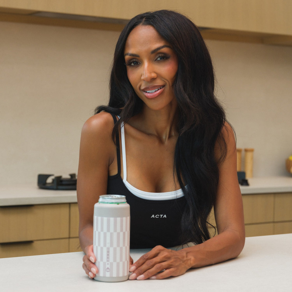 HYDROJUG New / HydroJug Slim Can Cooler 12oz - Latte